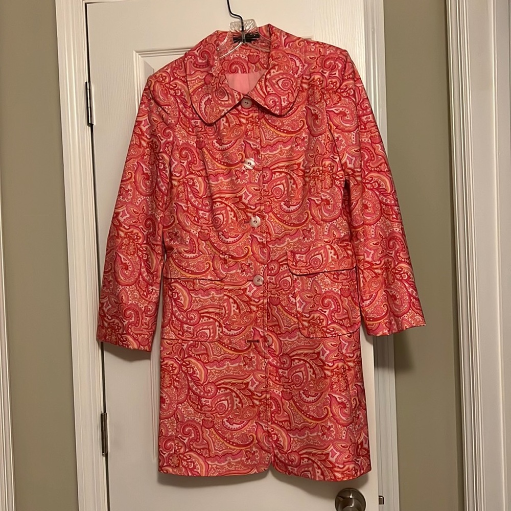 COPY - Express lightweight coat- Perfect for spring!